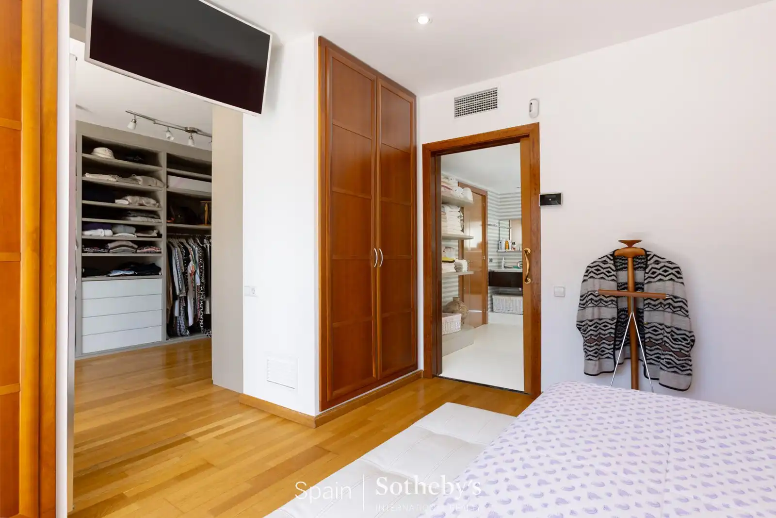 Habitación de Casa o chalet en venta en Alella con Aire acondicionado, Calefacción y Jardín privado