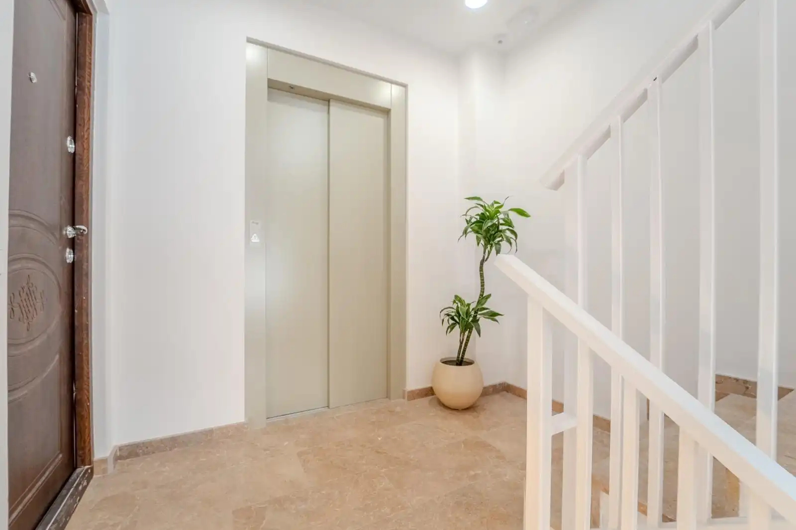 Dúplex en venta en Alicante / Alacant con Aire acondicionado y Trastero
