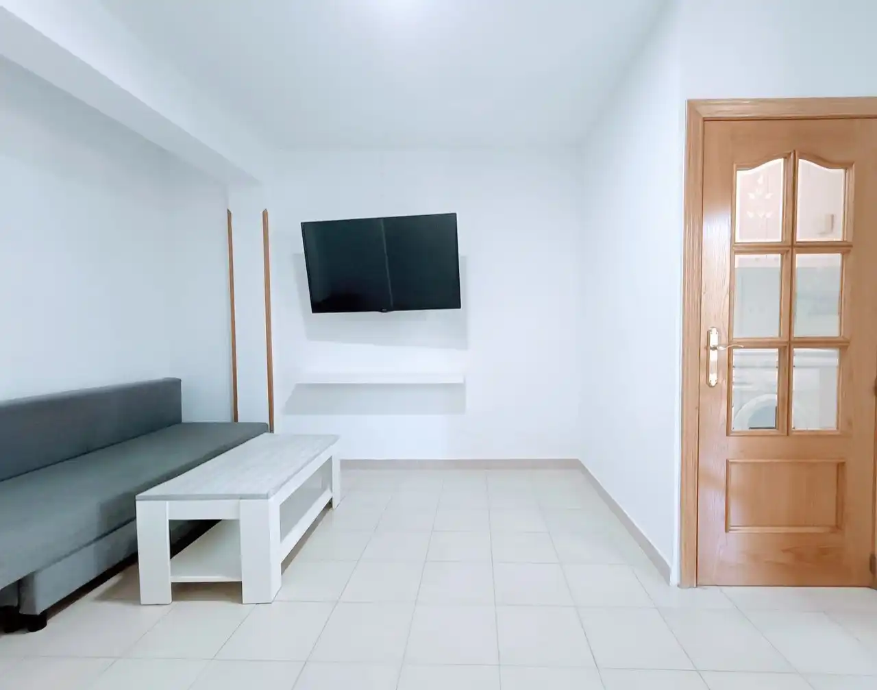 Sala d'estar de Pis de lloguer en Becerril de la Sierra amb Terrassa i Moblat