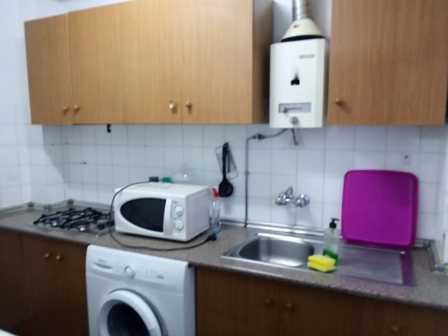 Cocina de Apartamento de alquiler en Granada con Amueblado, Lavadora y TV