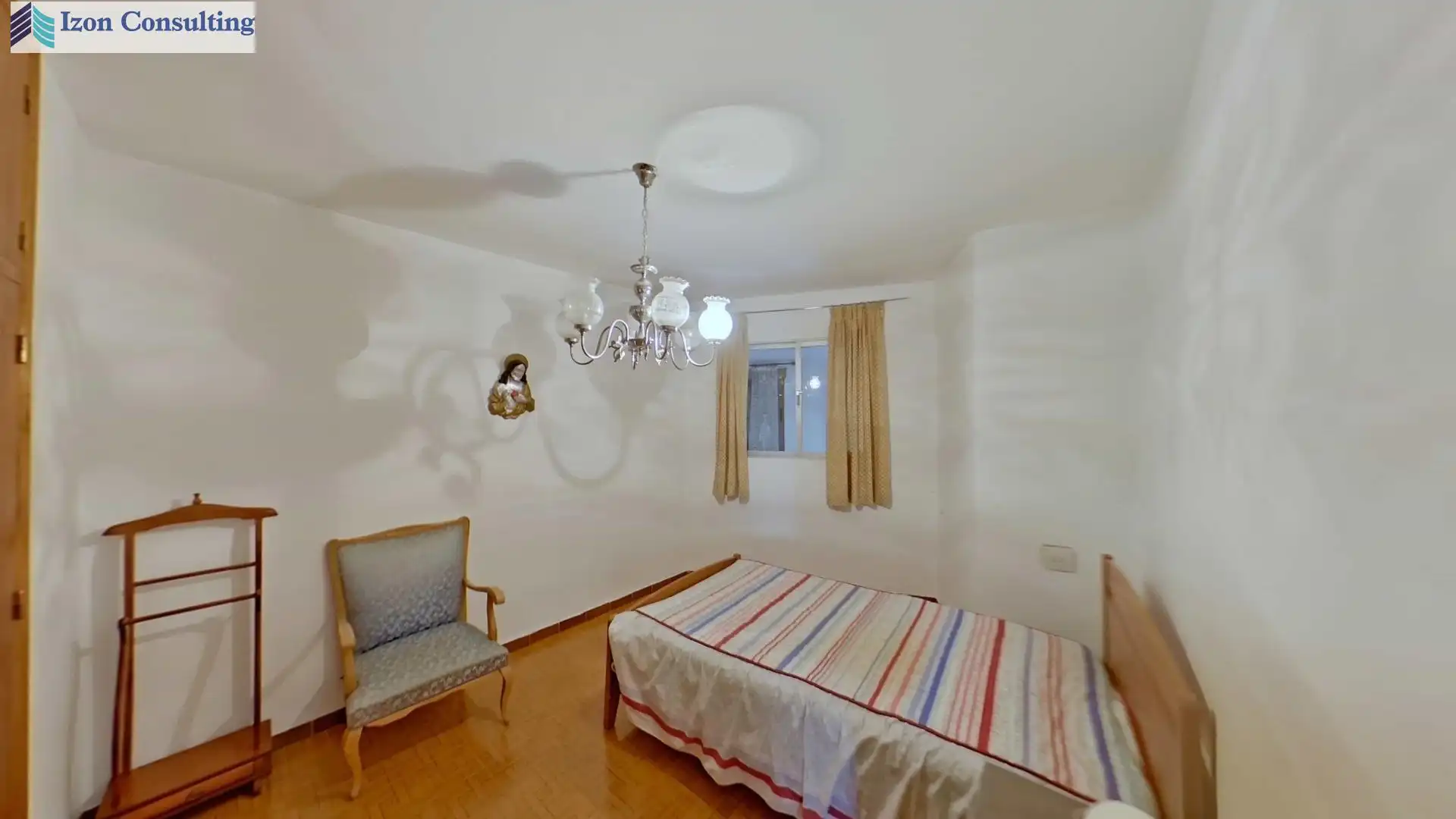 Dormitori de Casa o xalet en venda en Bienservida amb Calefacció, Terrassa i Traster