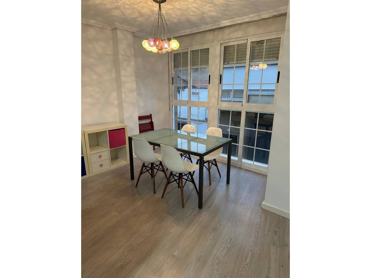 Menjador de Pis de lloguer en Guadassuar amb Aire condicionat, Parquet i Moblat