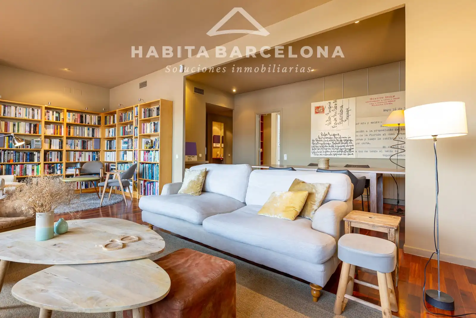 Sala de estar de Piso de alquiler en Barcelona con Aire acondicionado, Calefacción y Parquet