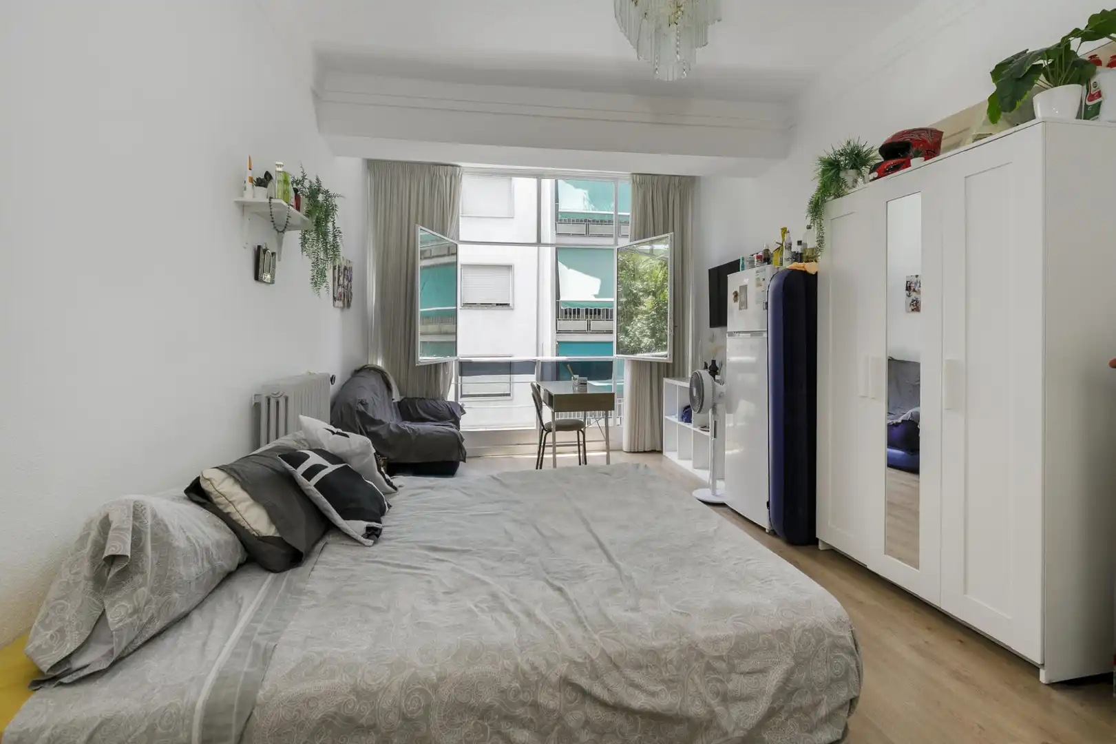 Bedroom of Apartments for sale in Granada