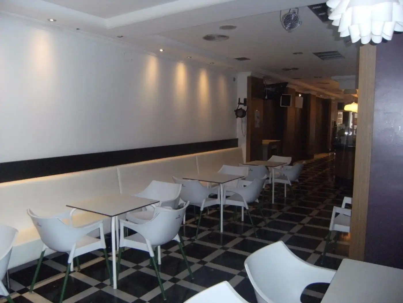 Business premises for sale in Carrer de la Muntanya, imagen 5