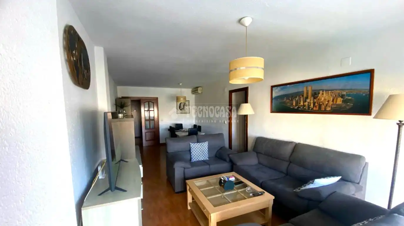Sala de estar de Piso en venta en Alicante / Alacant con Piscina comunitaria