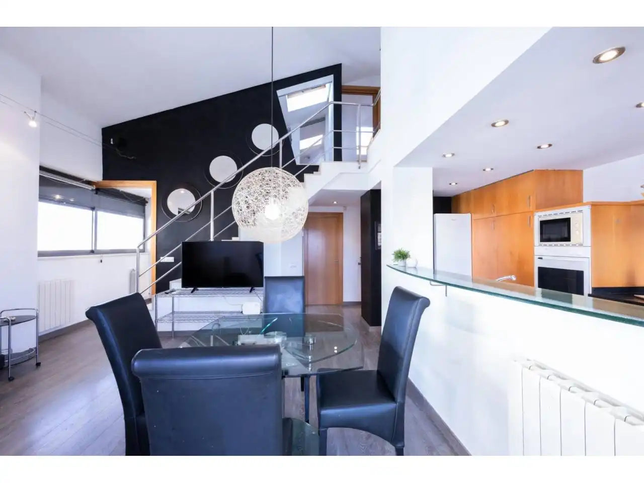 Living room of Flat for sale in Girona  with Air Conditioner, Heating and Parquet flooring
