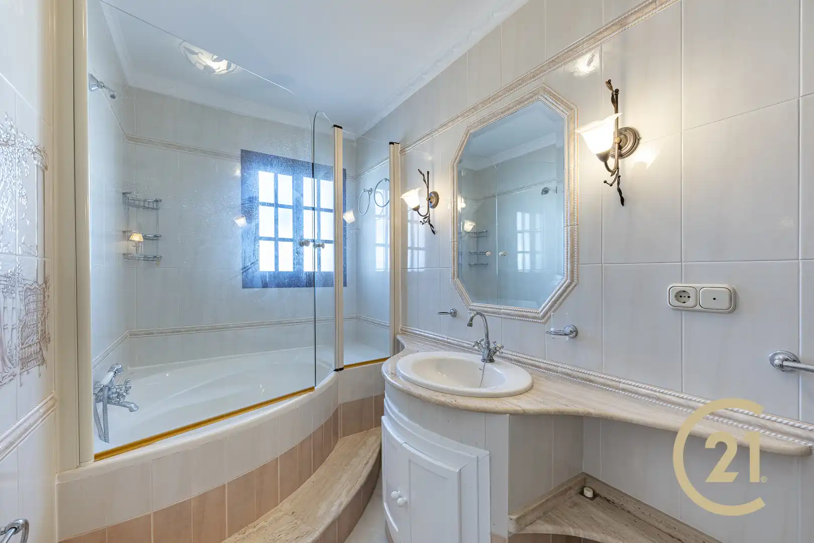 Baño de Casa adosada en venta en Gaucín con Jardín privado, Terraza y Trastero
