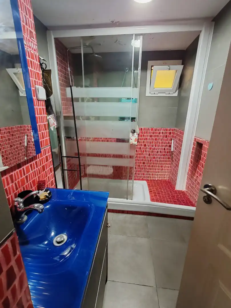 Bathroom of Flat for sale in Leganés  with Parquet flooring