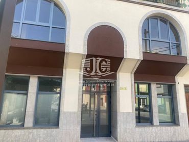 Local comercial en alquiler en Calle SARAGOSSA