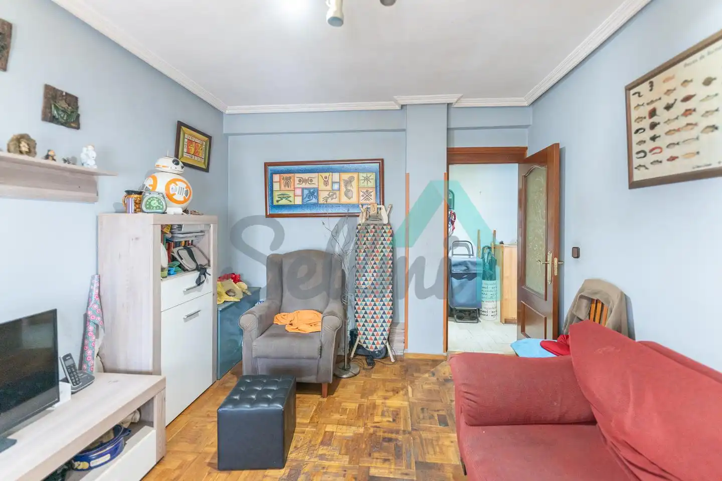 Sala d'estar de Pis en venda en Oviedo  amb Calefacció, Parquet i Terrassa