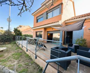 Terrassa de Casa adosada en venda en Sant Andreu de Llavaneres amb Aire condicionat, Calefacció i Jardí privat