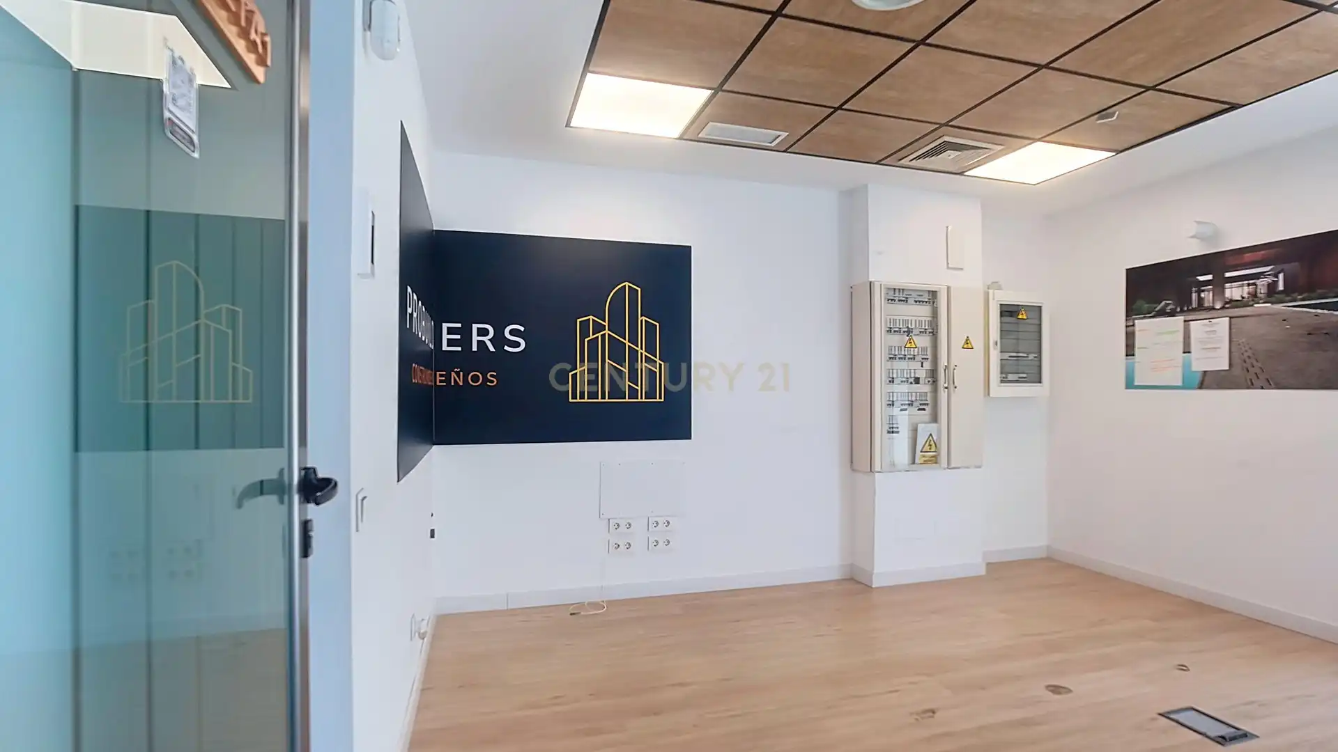 Commercial properties for sale in Avenida de Mijas, Las Lagunas, Spain, 31, Las Cañadas