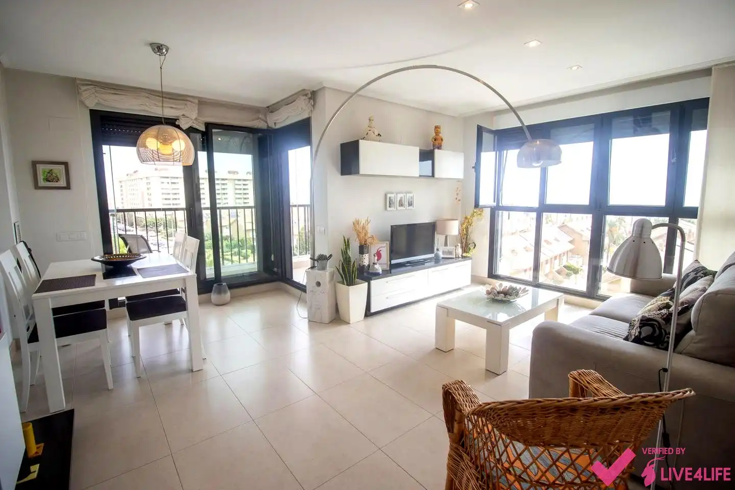 Wohnzimmer von Wohnung zur Miete in Alboraya mit Klimaanlage, Terrasse und Möbliert