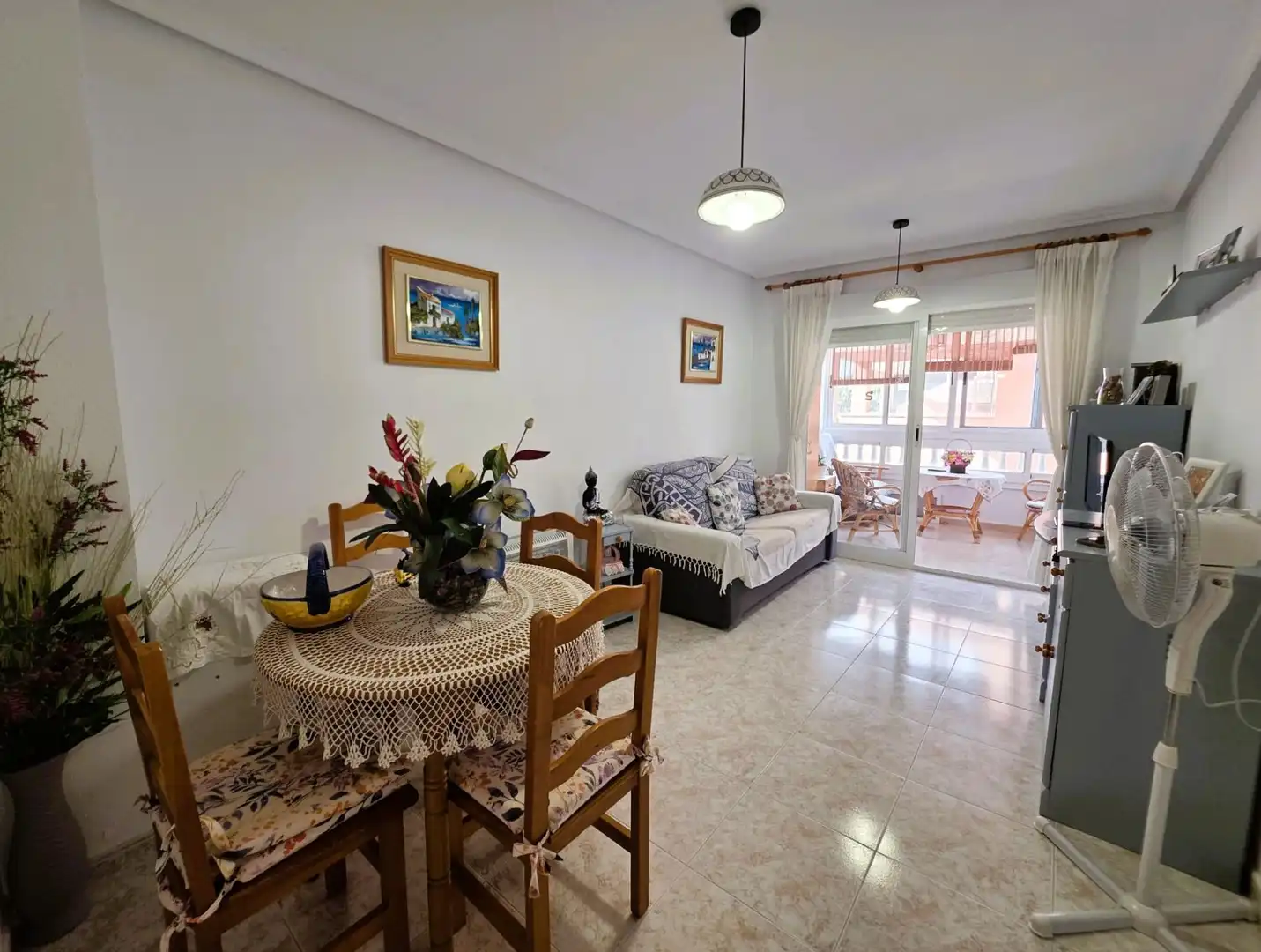 Sala de estar de Apartamento de alquiler en Santa Pola con Terraza