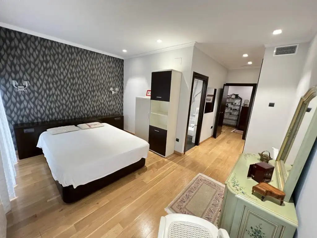 Piso con ascensor en venta en Casc Urbà, imagen 17