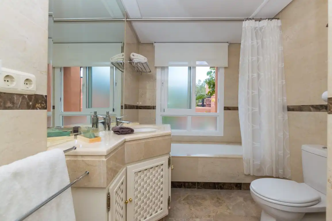 Apartament amb piscina en venda a Nueva Andalucía, imagen 20