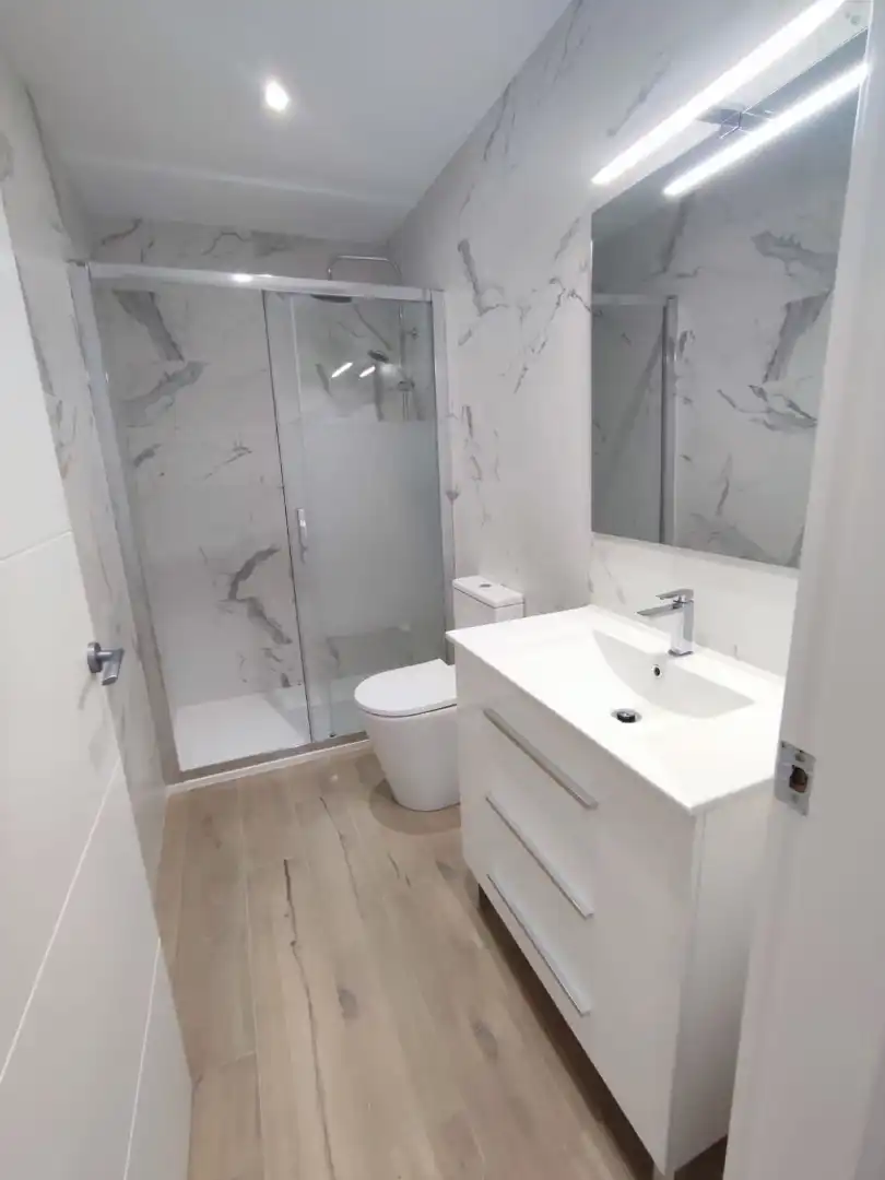 Appartamento con ascensore in affitto a Carrer del Cardenal Tedeschini 8, imagen 7