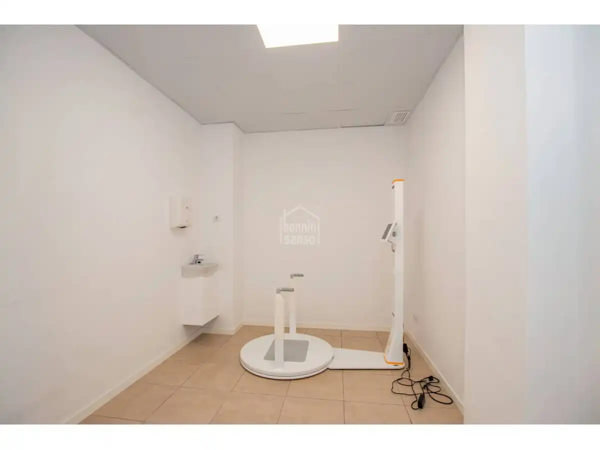Commercial properties for sale in Centre Històric