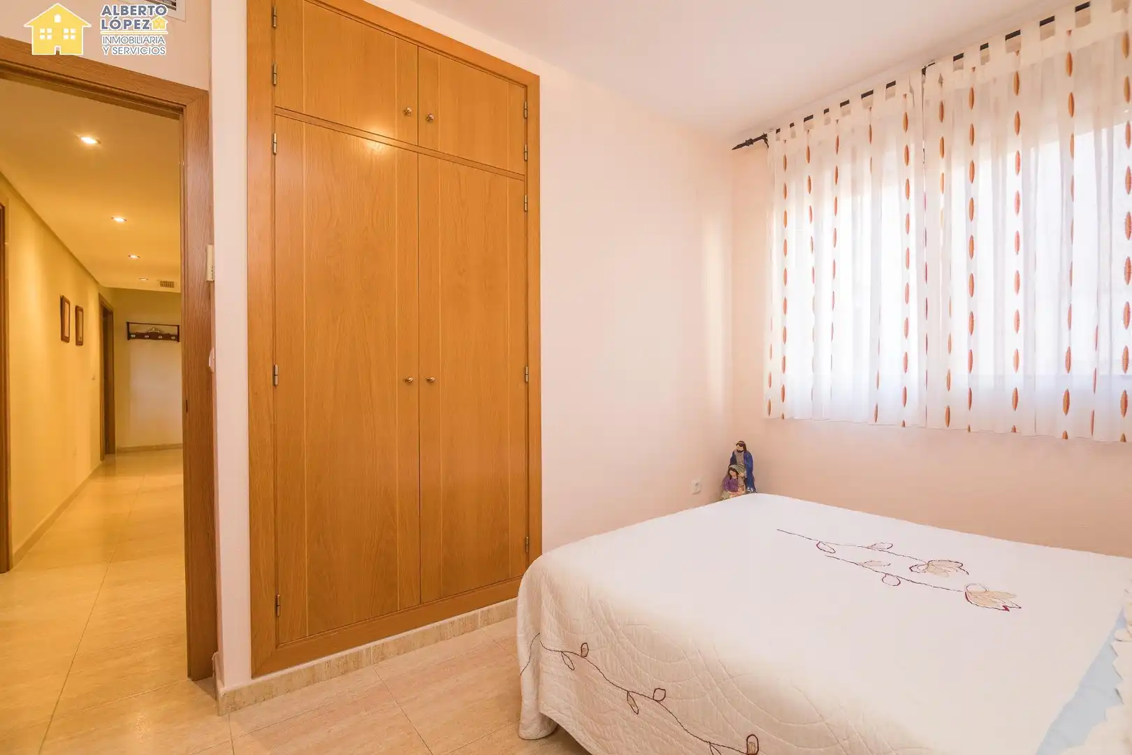 Habitación de Apartamento en venta en Alicante / Alacant con Aire acondicionado, Calefacción y Piscina comunitaria