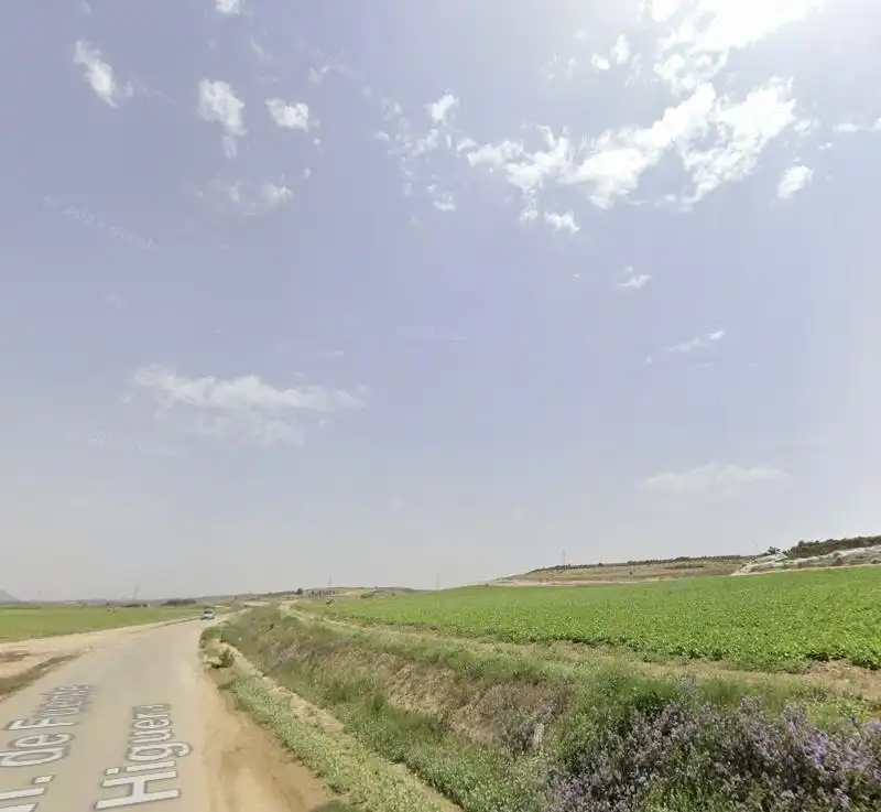 Maison à vendre à Polígono 3 Parcela 130 LA CAYADA. CAUDETE (ALBACE