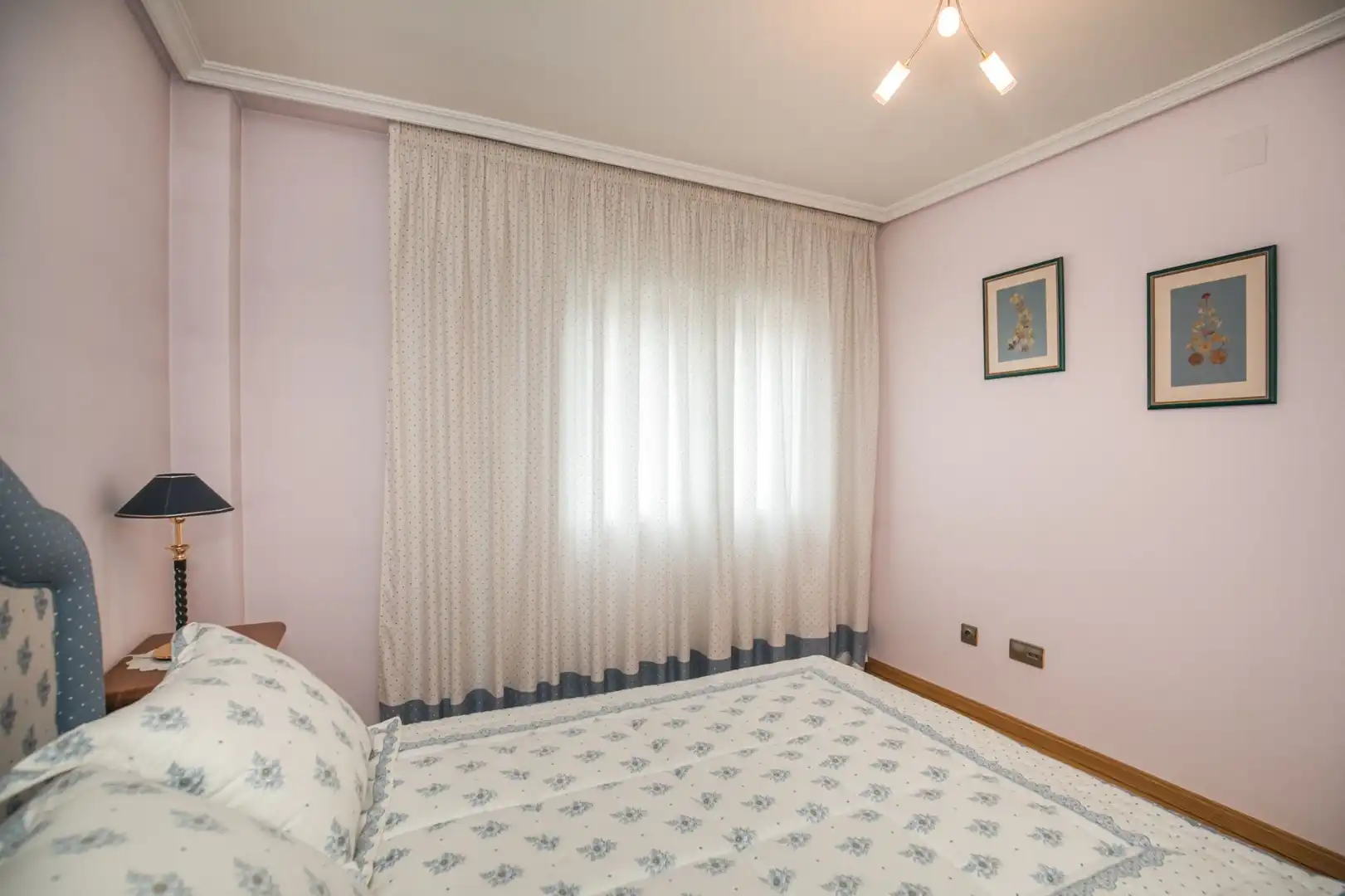 Dormitori de Casa o xalet en venda en Ávila amb Calefacció, Jardí privat i Terrassa