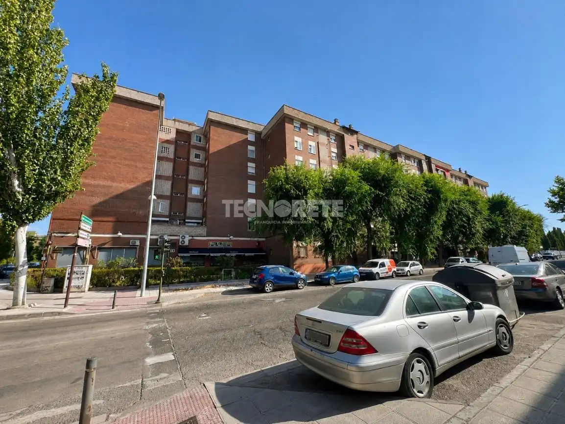 Vista exterior de Piso en venta en Toledo con Aire acondicionado, Calefacción y Terraza