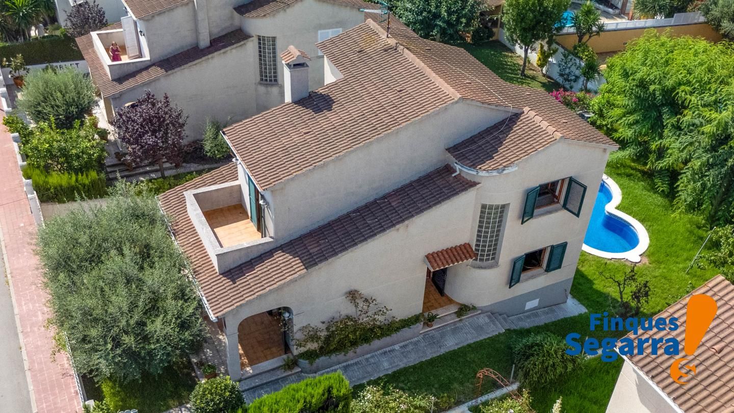 Exterior view of House or chalet for sale in El Vendrell  with Private garden, Terrace and Storage room