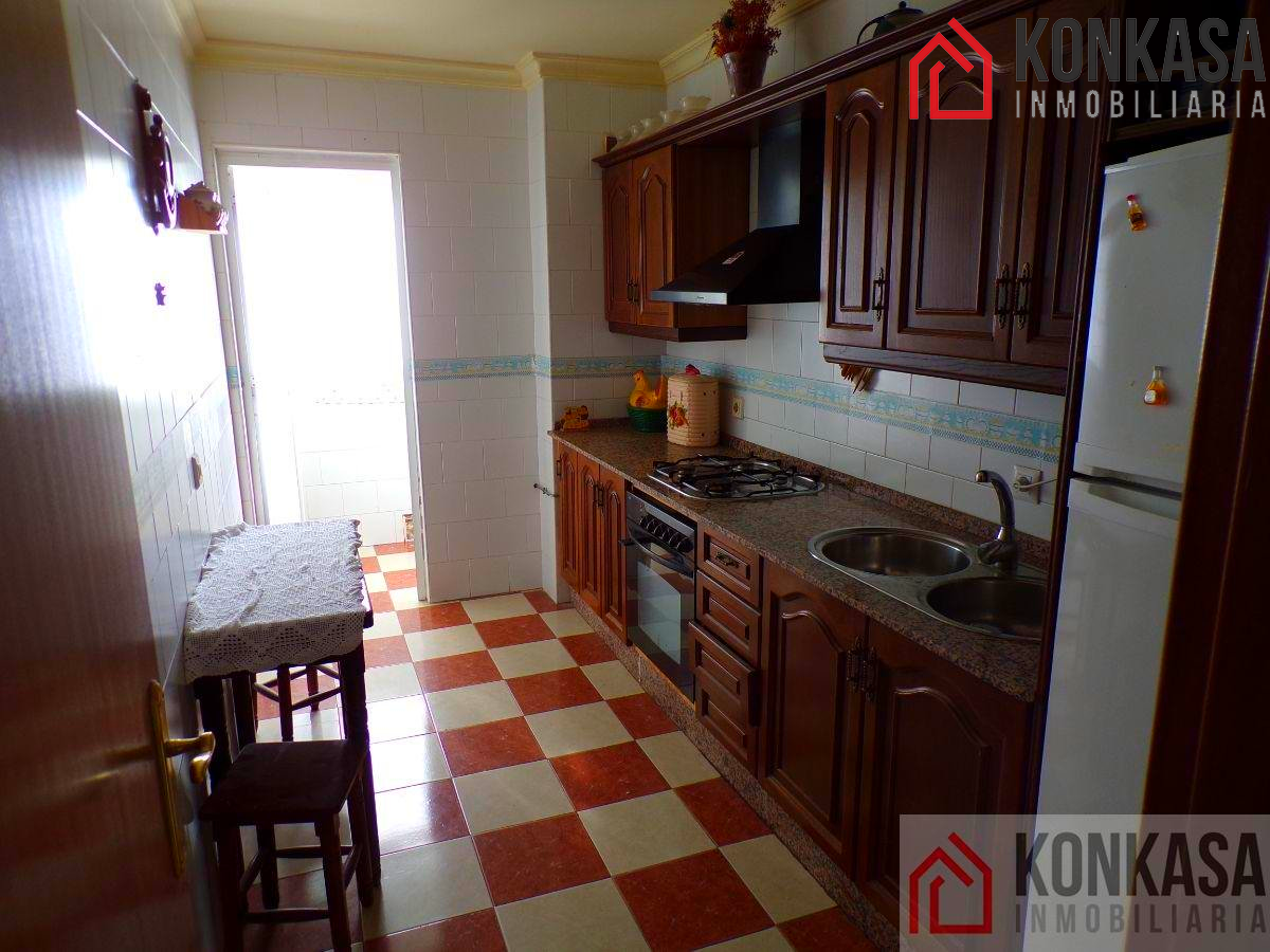 Kitchen of Flat for sale in Bornos  with Balcony