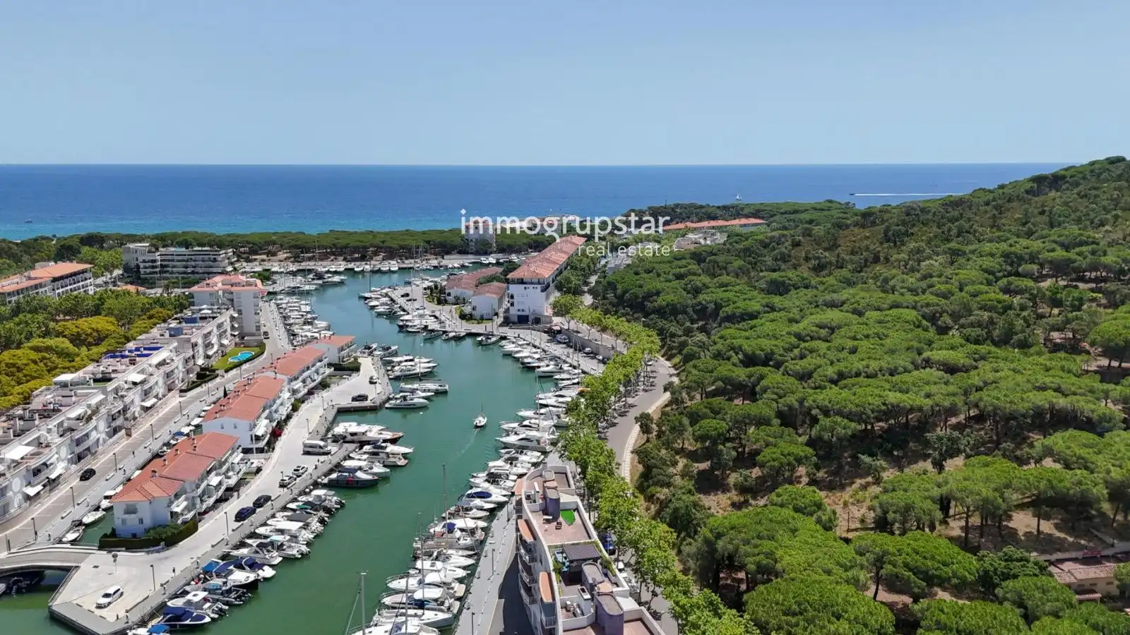 Apartments for sale in Castell d'Aro, Platja d'Aro i s'Agaró  with Air Conditioner, Heating and Terrace
