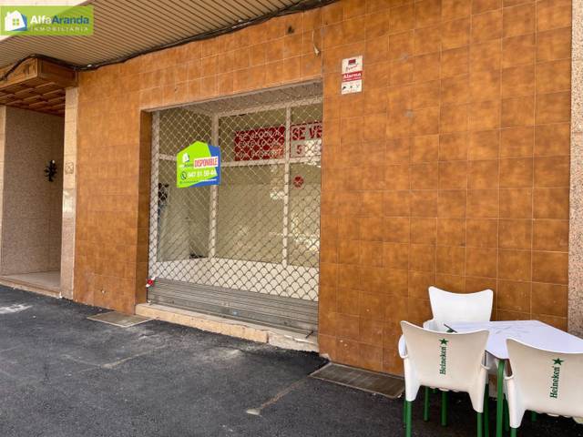 Local comercial en Alquiler en Avenida CASTILLA en Santo Domingo - La Estación