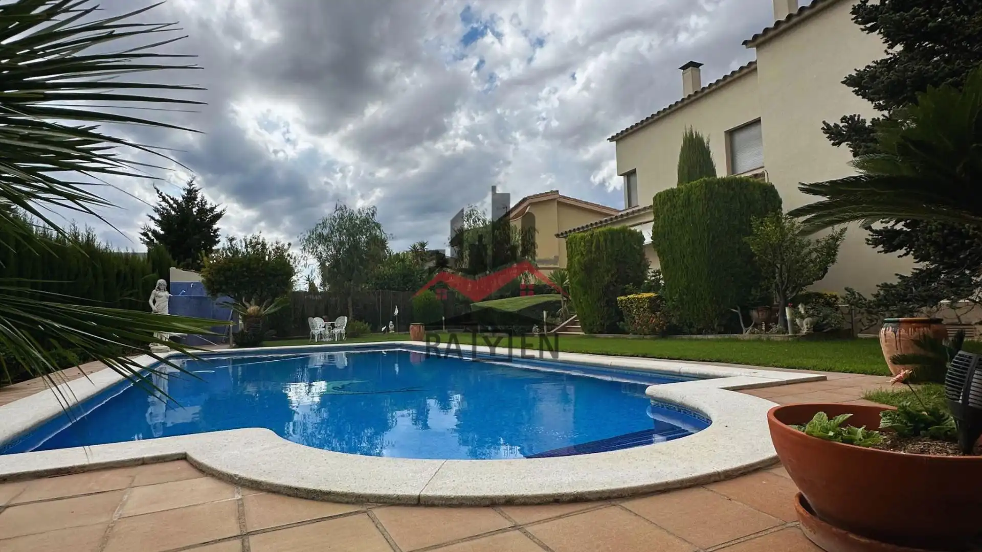 Houses for sale in Avinyonet de Puigventós