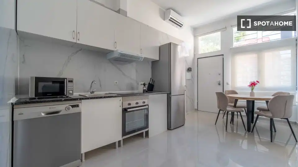 Kitchen of Flat for rent in Puente de Vallecas