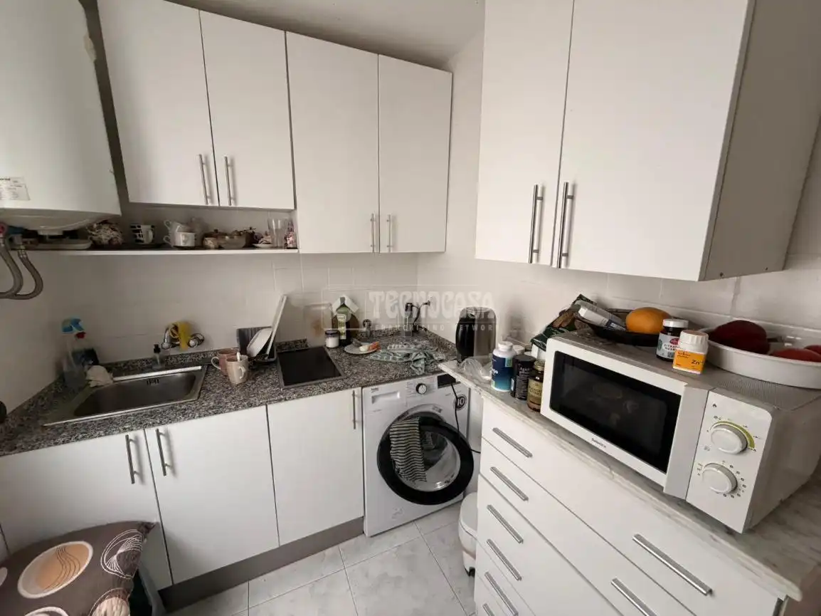 Cocina de Piso en venta en Sevilla con Aire acondicionado