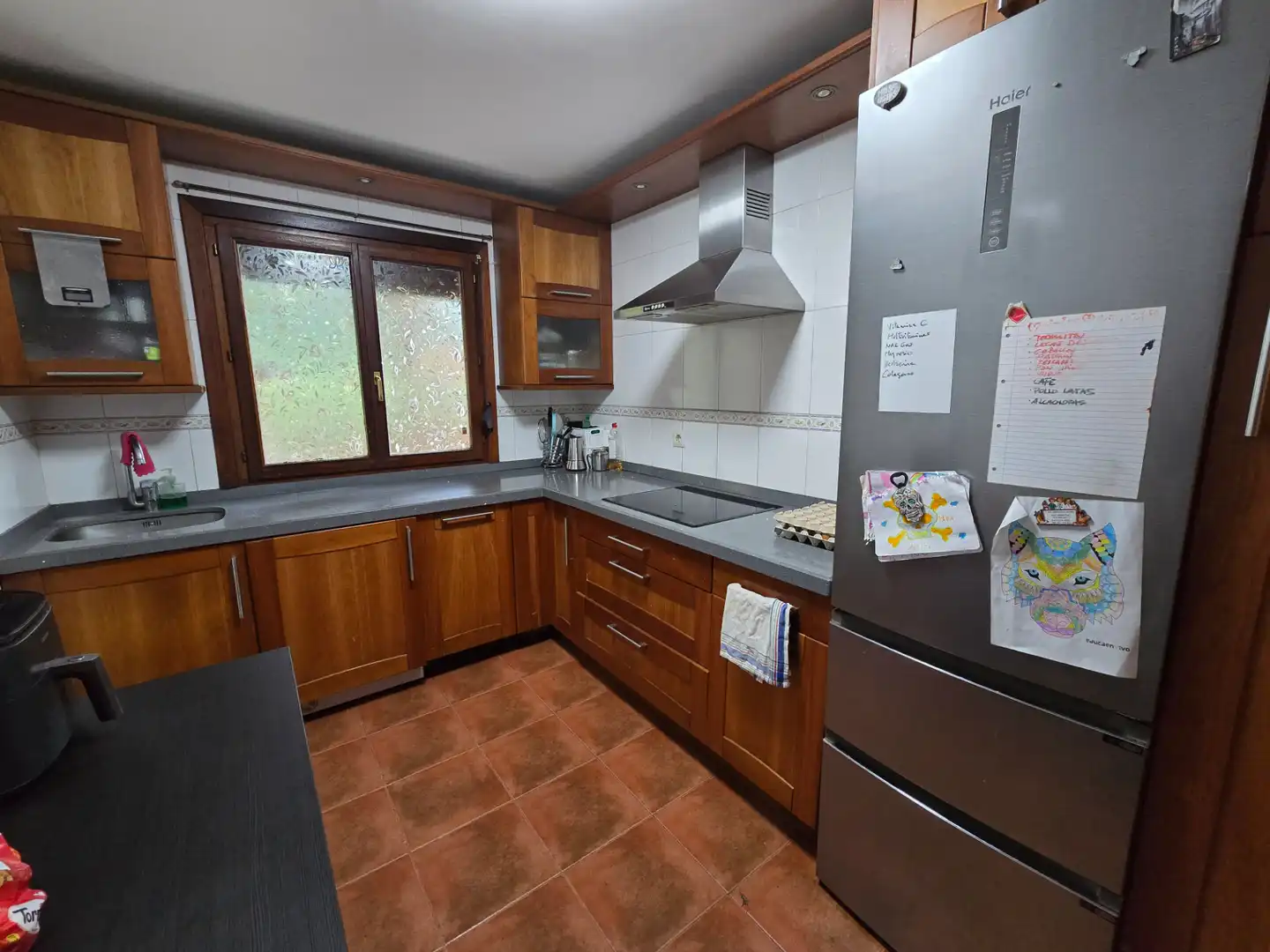 Küche von Einfamilien-Reihenhaus zum Verkauf in Castro-Urdiales mit Heizung, Privatgarten und Parkett