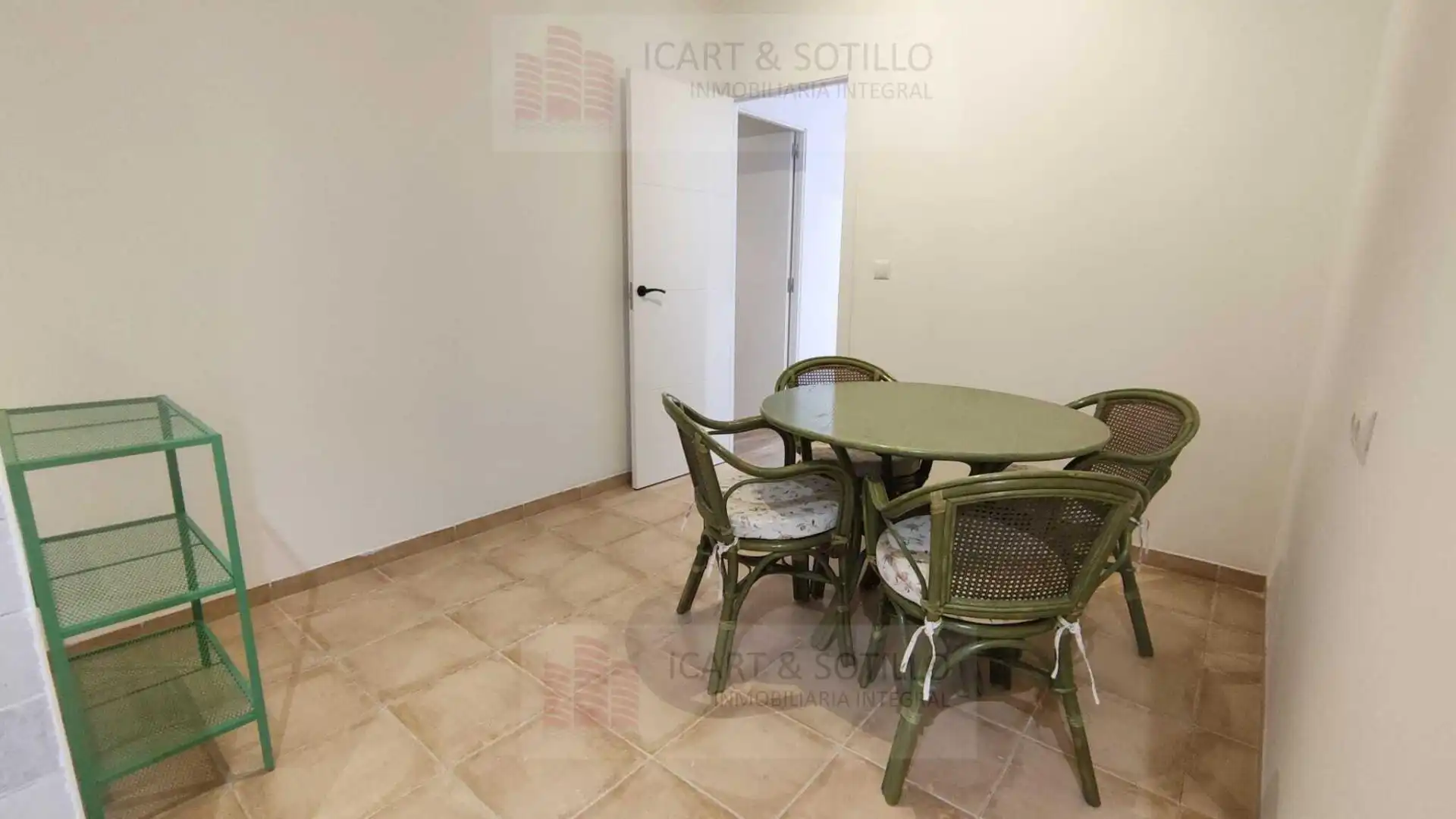Piso con terraza en alquiler en Casco Urbano, imagen 29