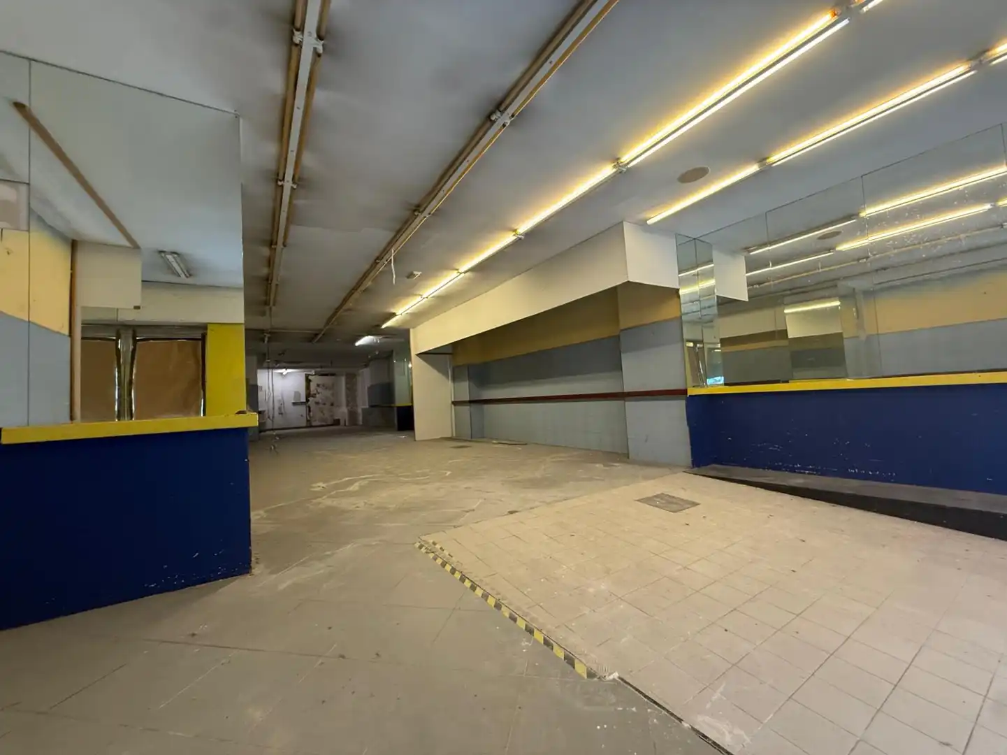 Local comercial en venda a Piedras Blancas - Castillo de Gauzón 4, imagen 3