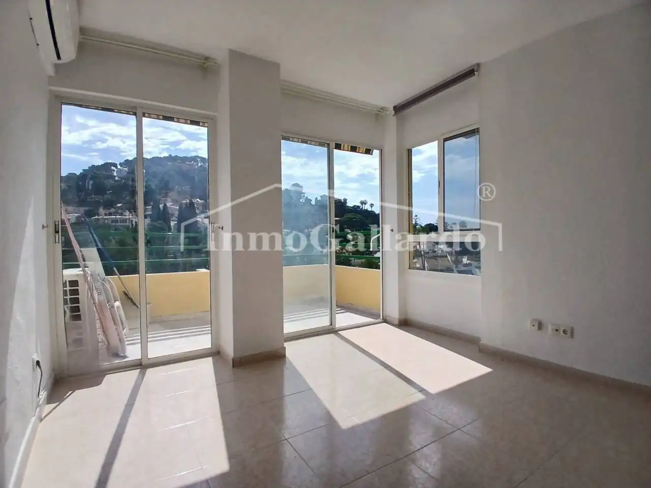 Exterior view of Apartments for rent in Málaga  with Air Conditioner and Terrace