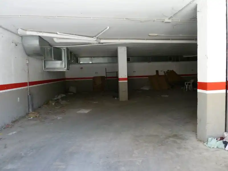 Aparcamiento con ascensor en venta en Nou, imagen 3