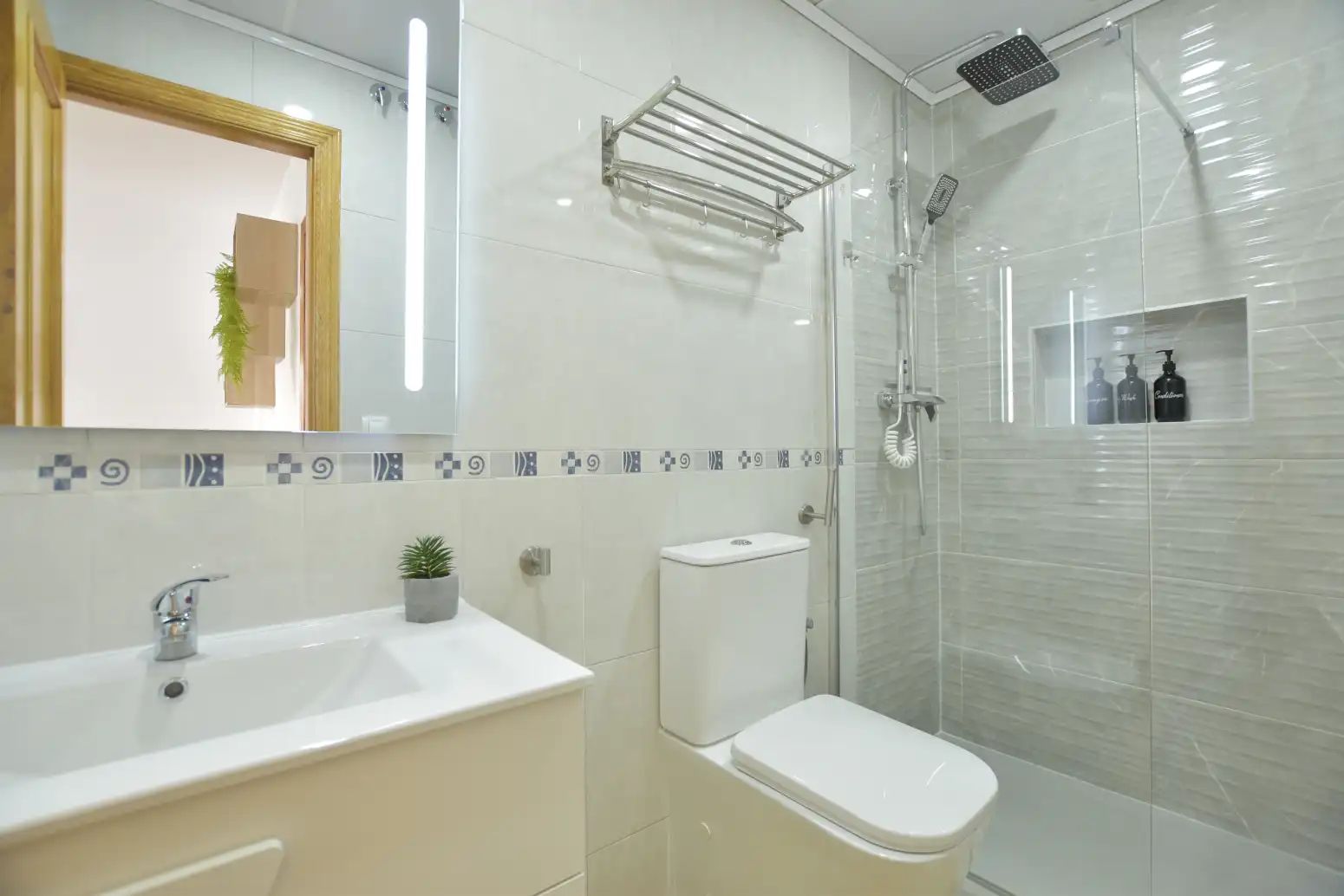 Baño de Piso en venta en Moncofa con Aire acondicionado y Amueblado