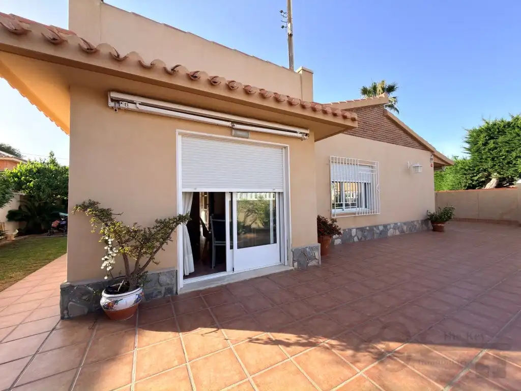 Vista exterior de Casa o chalet en venta en Cartagena