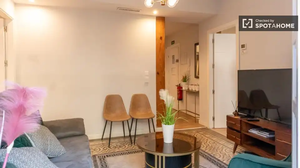 Appartamento con terrazza in affitto a Centro, imagen 4
