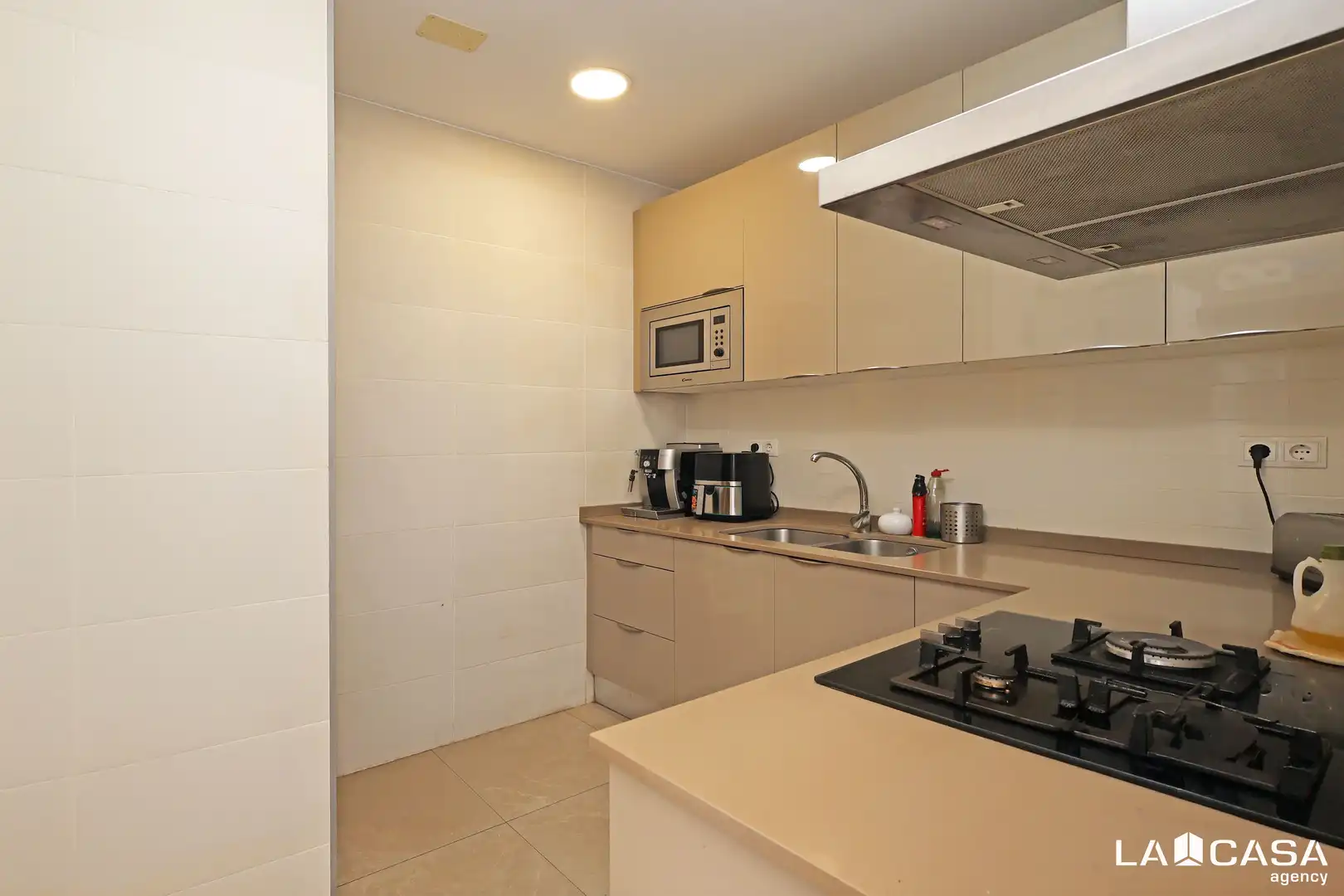 Cocina de Piso en venta en Barcelona con Balcón