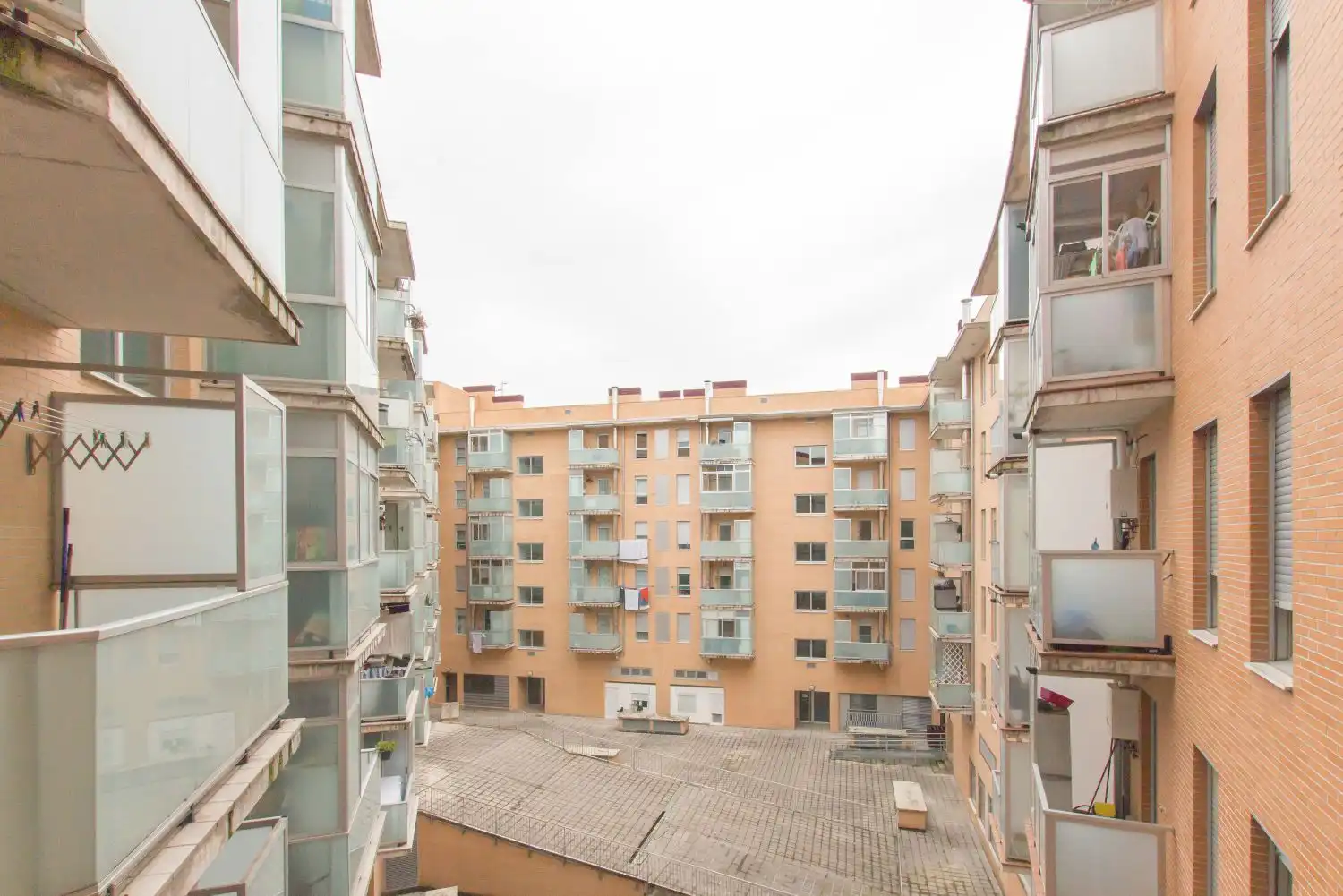 Vista exterior de Piso en venta en  Pamplona / Iruña con Aire acondicionado, Calefacción y Trastero