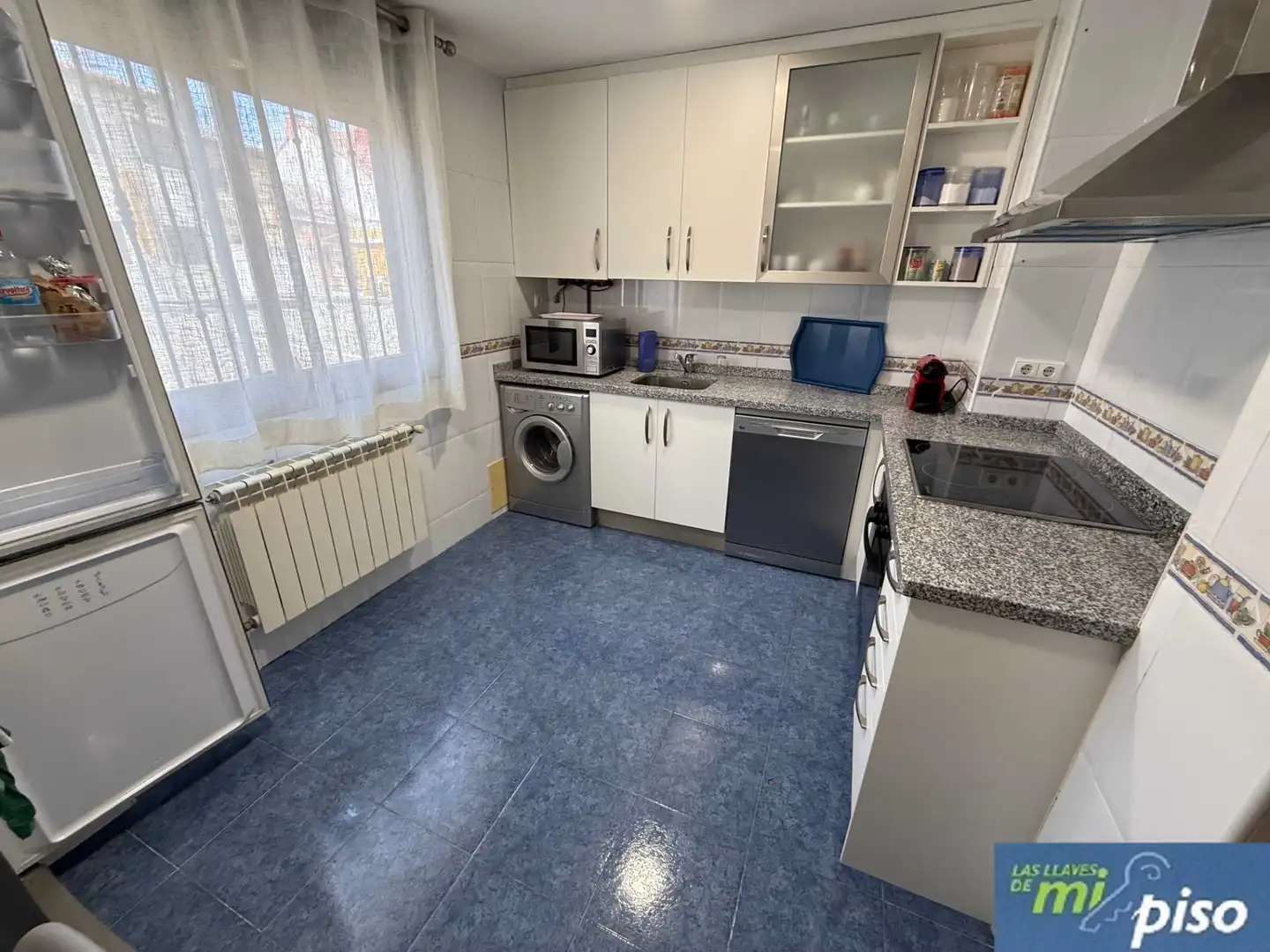 Kitchen of Flat for sale in Tudela de Duero  with Heating, Parquet flooring and Storage room