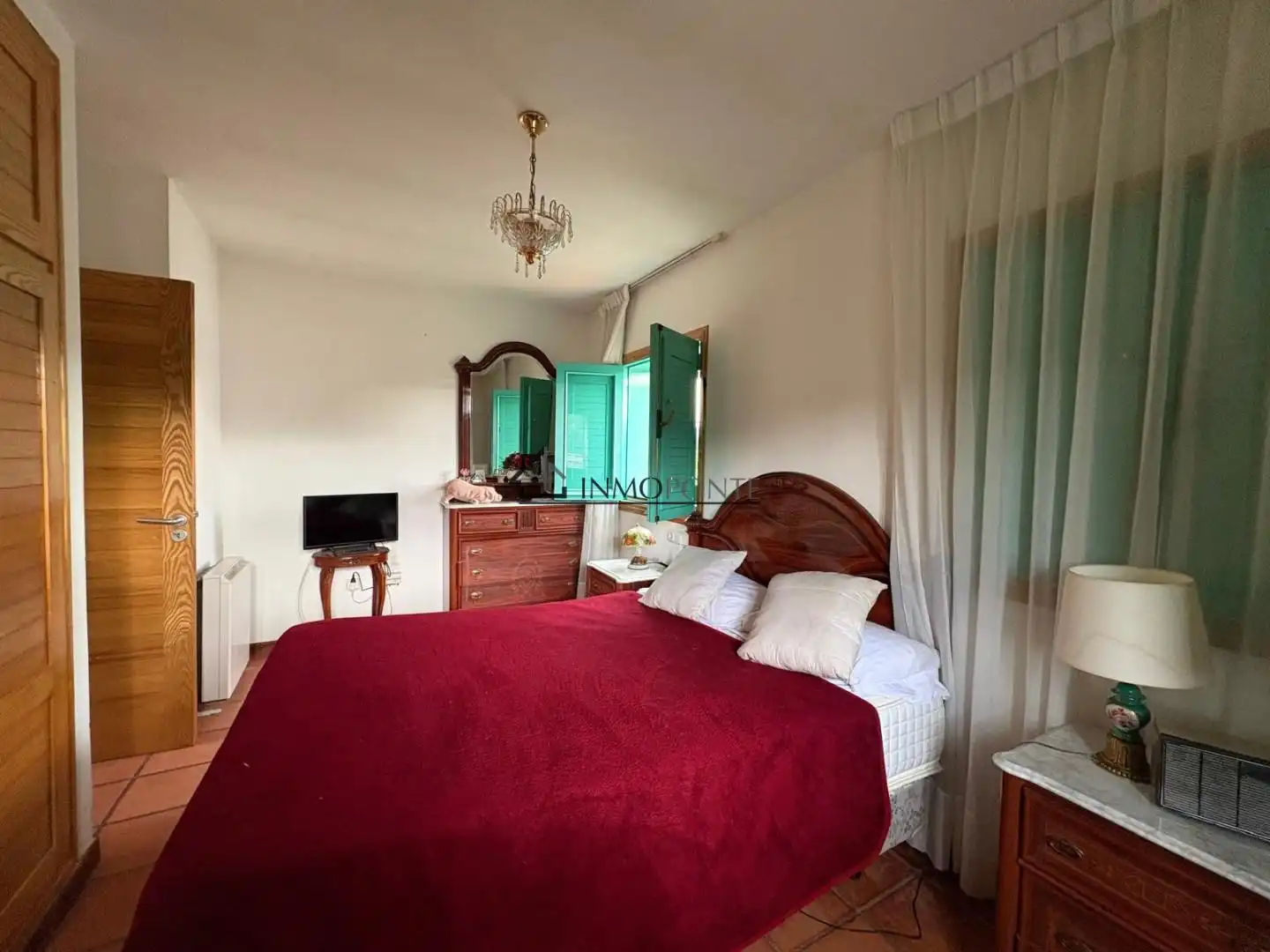 Habitación de Casa o chalet de alquiler en Pontevedra Capital  con Calefacción, Jardín privado y Amueblado