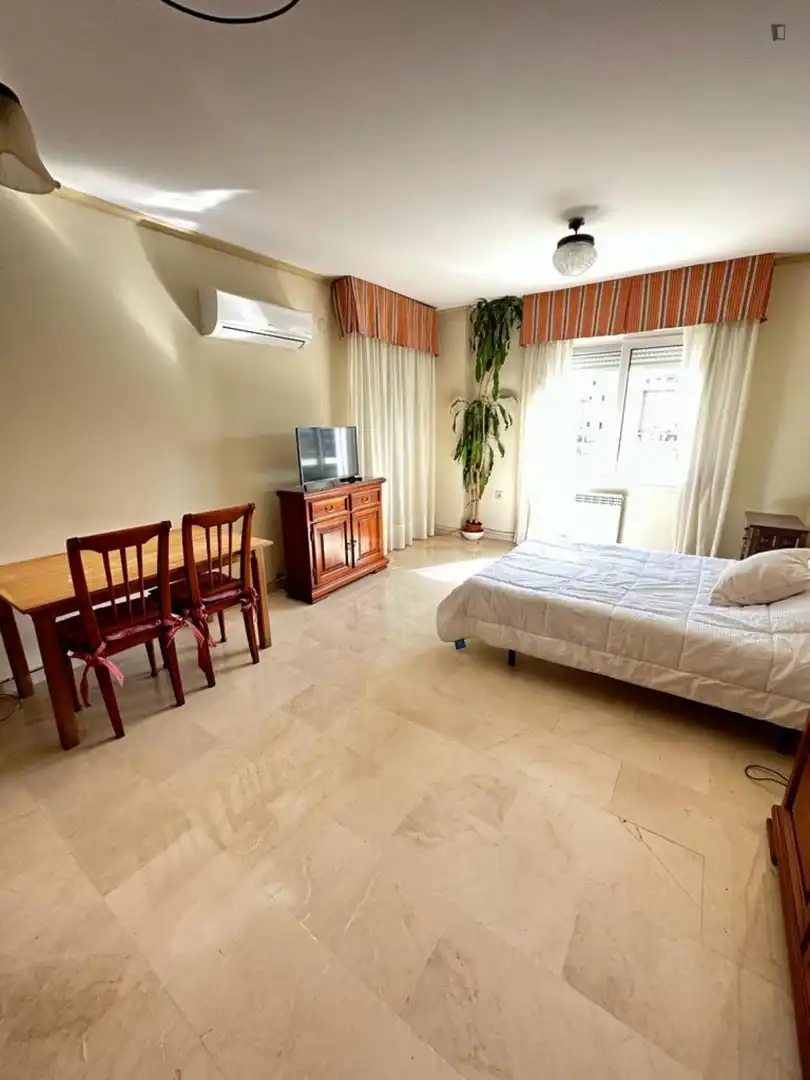 Habitació a Barrio de Zaidín