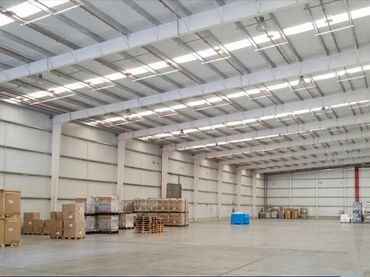 Nau industrial de lloguer a Altos del Olivar - El Caracol