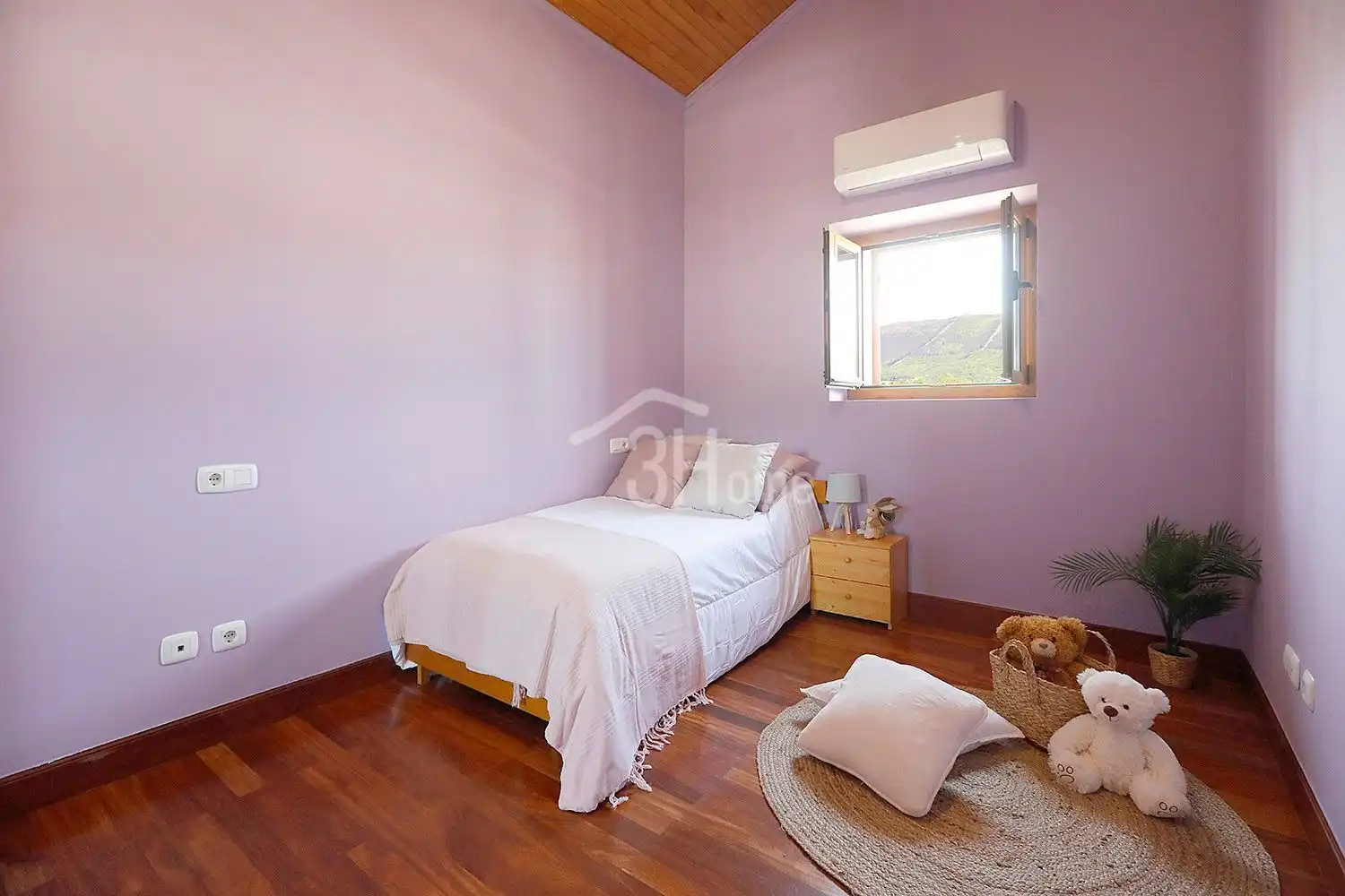 Bedroom of Flat for sale in Irun   with Air Conditioner, Heating and Terrace