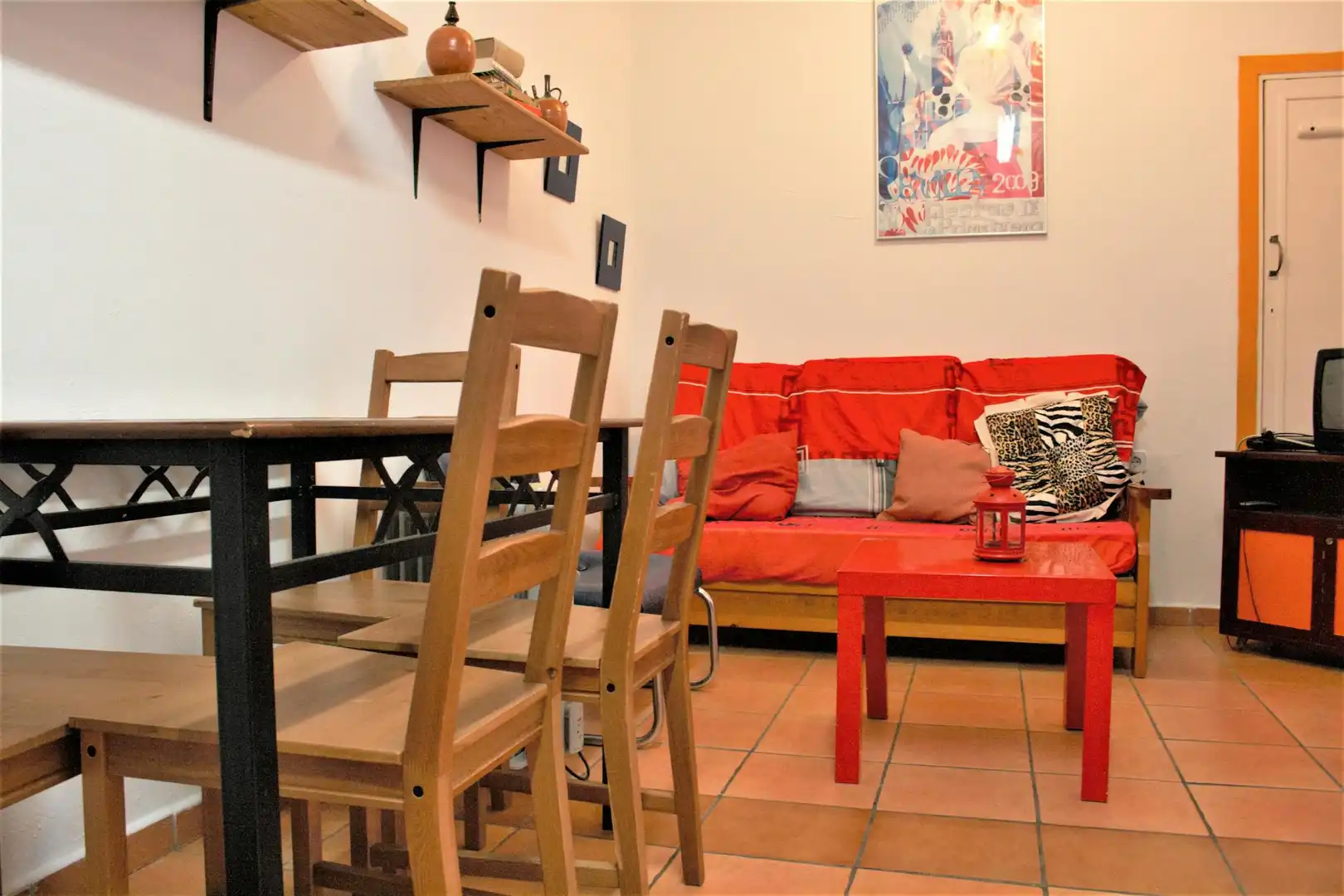 Living room of Flat for share in Sevilla  with Furnished, Washing machine and TV